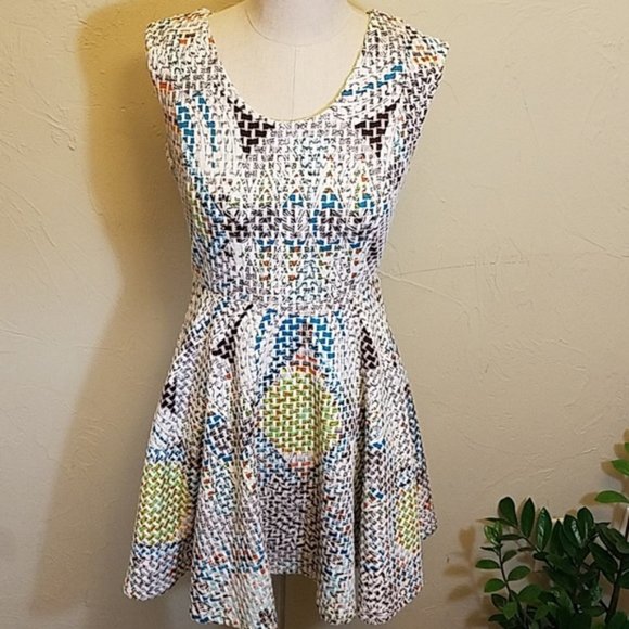 Chelsea & Violet Chic Printed Dress - Picture 1 of 8